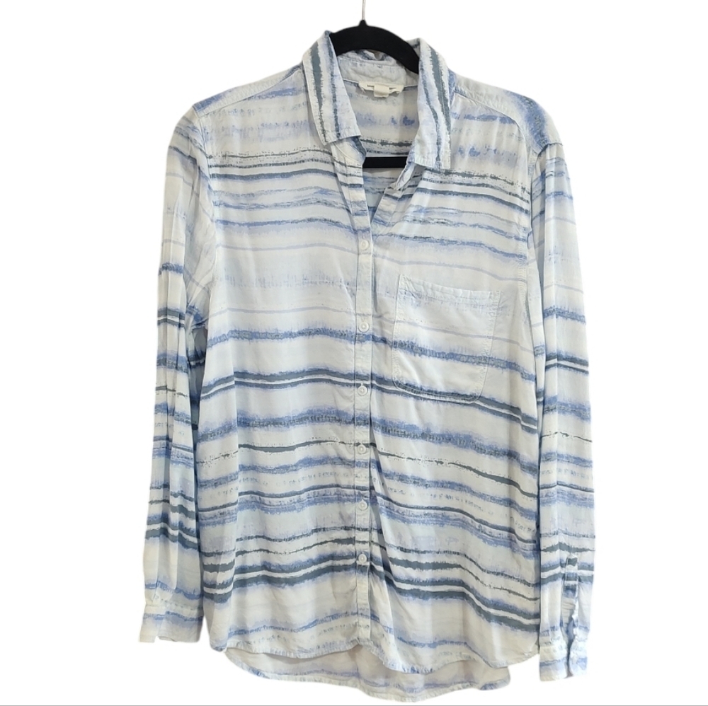 Beachlunchlounge Blue and White Patterned Stripe Button Down Top